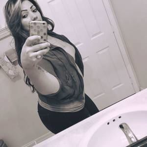 Meet your Posher, Alma